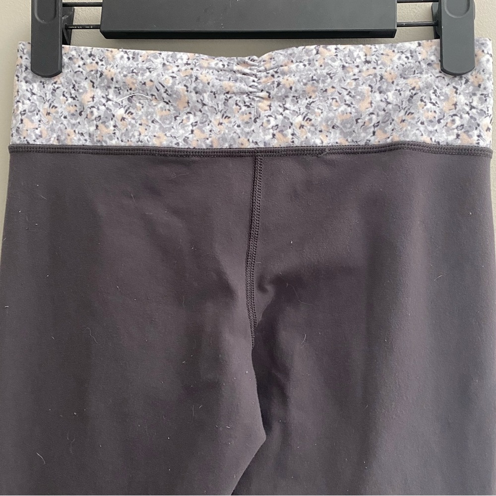 Lululemon Gather & Crow cropped leggings - Picture 6 of 11